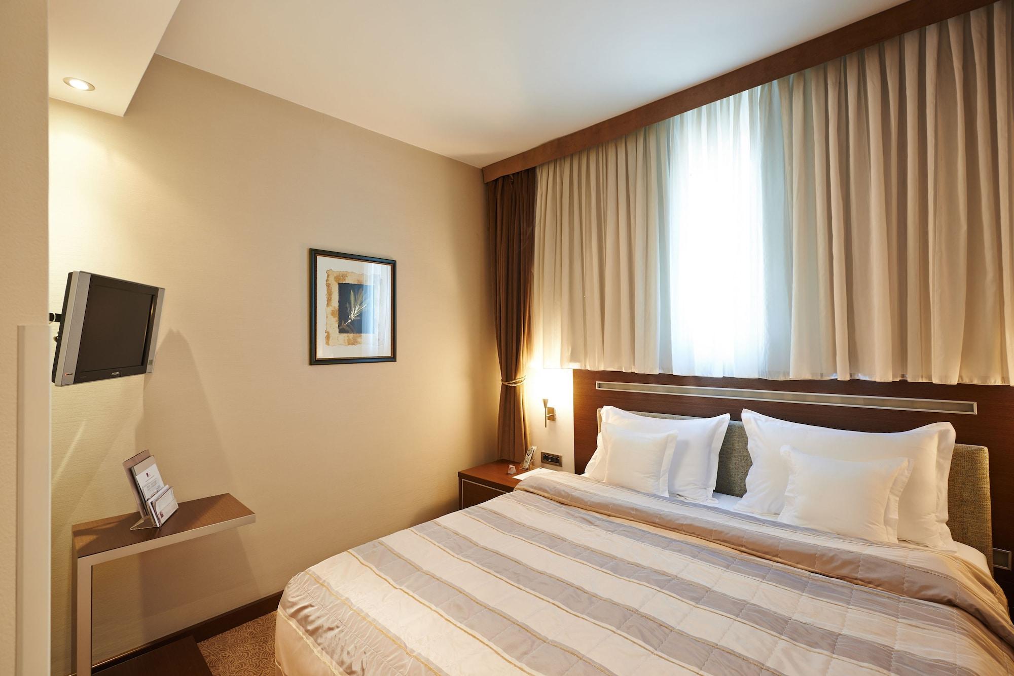 In Hotel Beograd Eksteriør billede