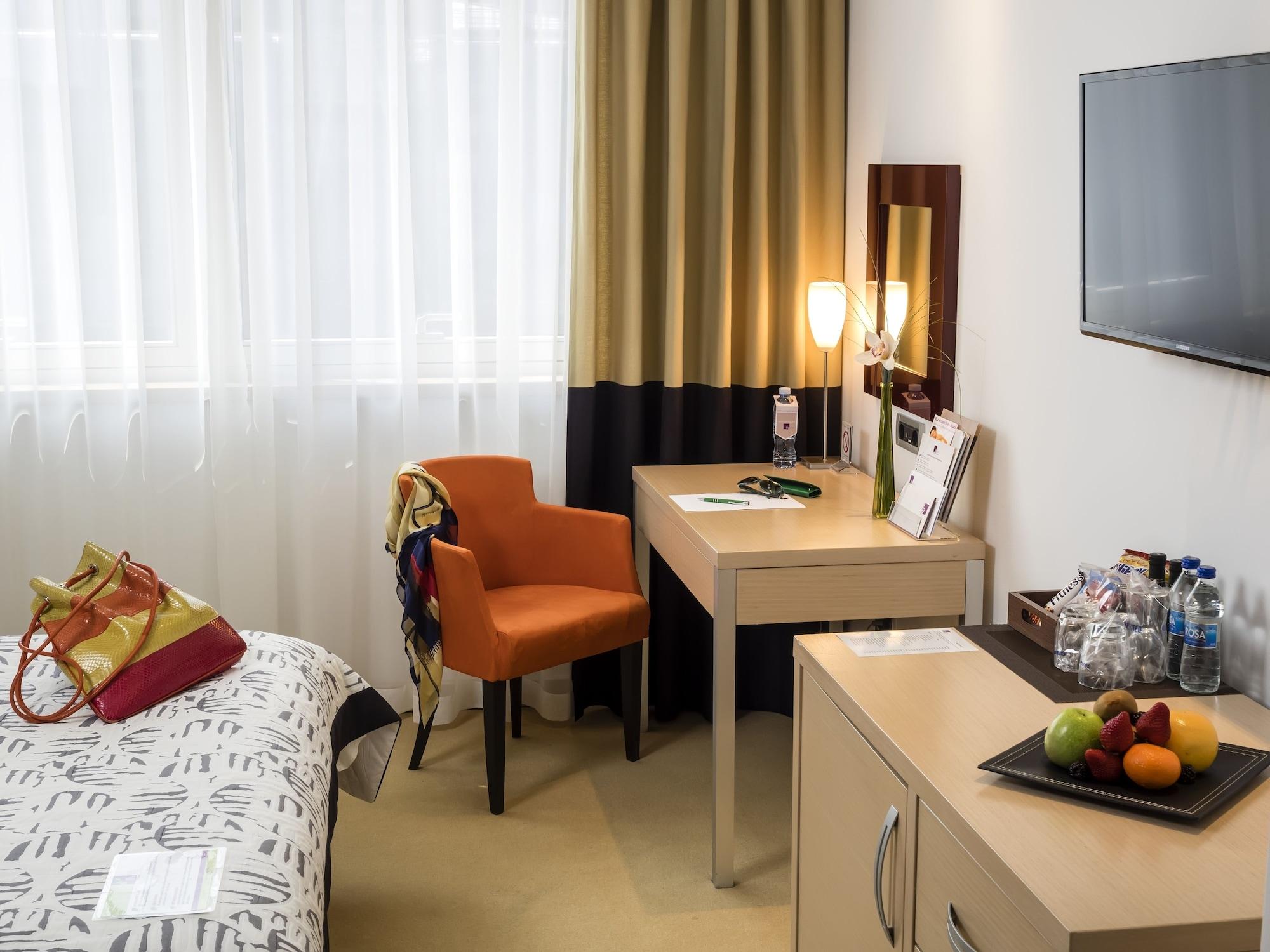 In Hotel Beograd Eksteriør billede