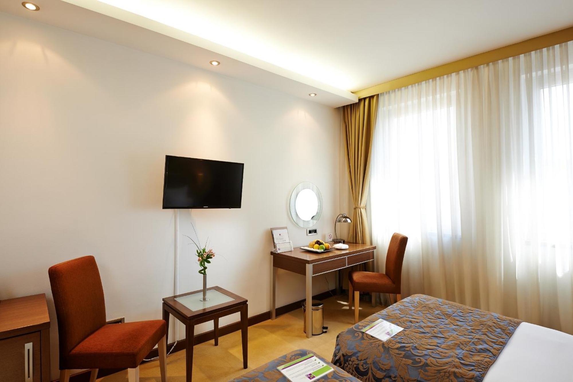 In Hotel Beograd Værelse billede