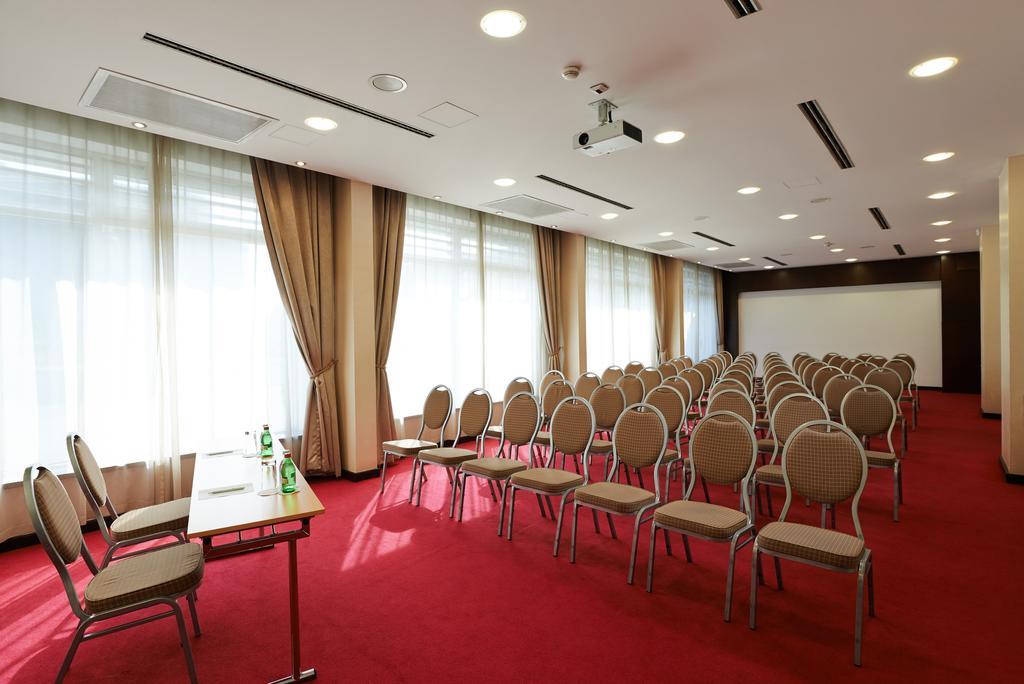 In Hotel Beograd Eksteriør billede