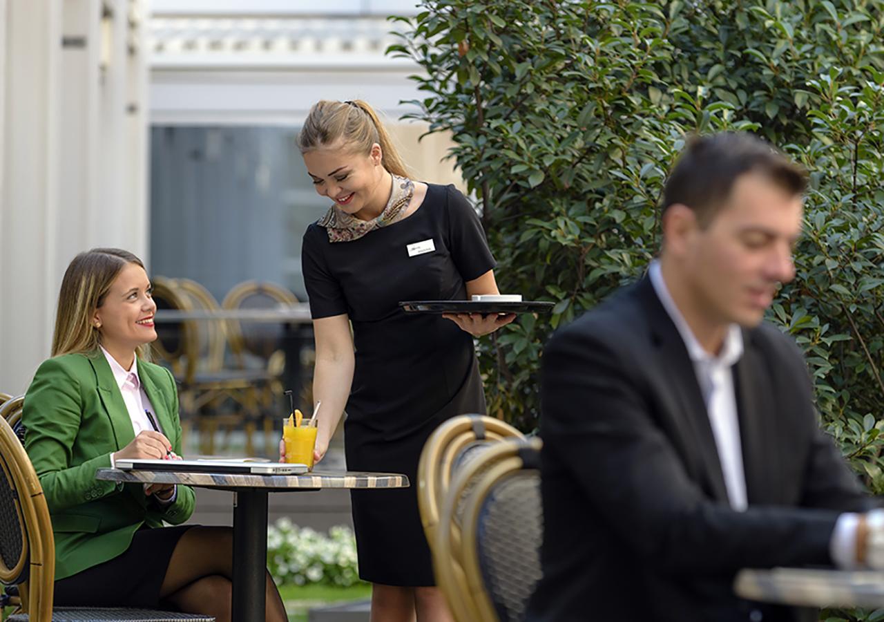In Hotel Beograd Eksteriør billede